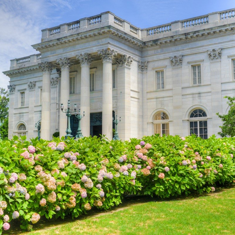 7 Majestic Mansions To Visit In Newport, Rhode Island