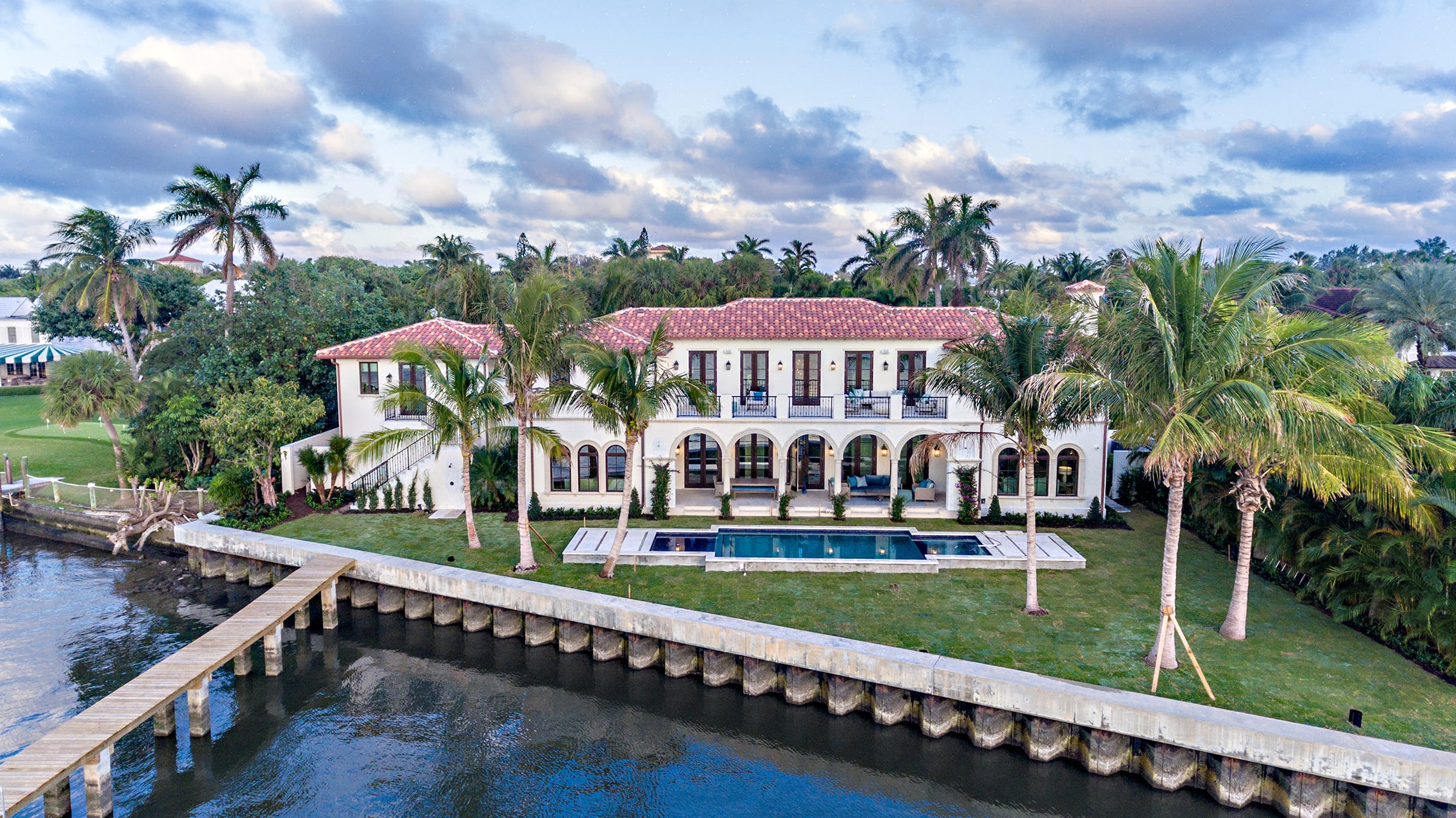 Steve Wynn’s New Line: Flipping Mansions in Palm Beach