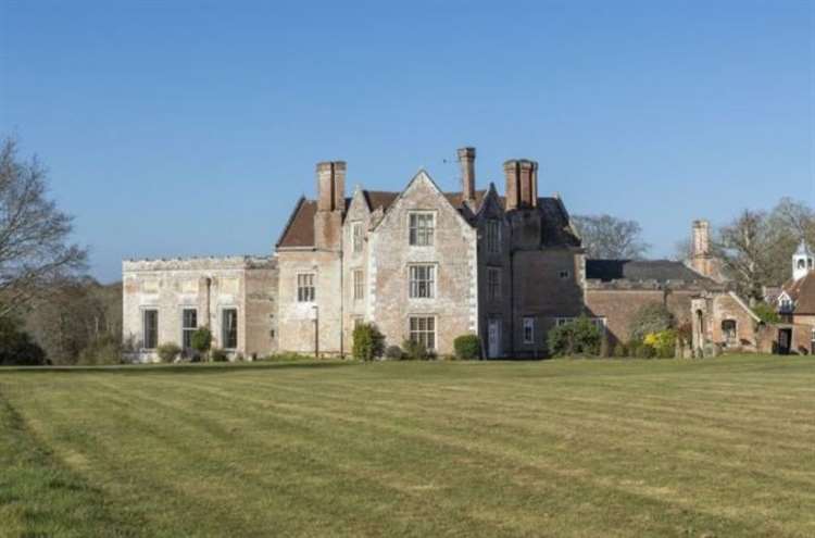 £18m Jacobean mansion the Newhouse Estate on the edge of the New Forest goes on the market with Strutt & Parker