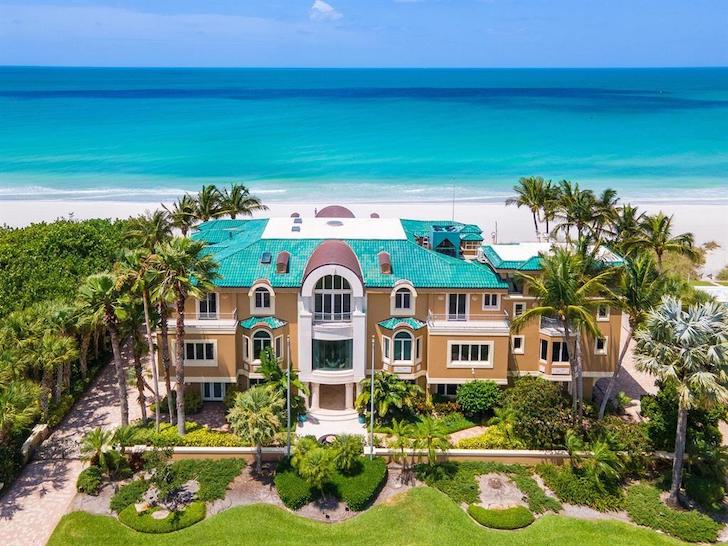 This Tampa Bay mansion looks like a ’90s cruise ship, and comes with a waterslide on the roof