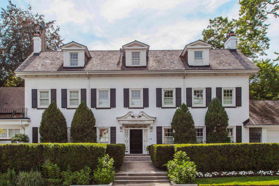 Mansion in Toronto’s wealthiest neighbourhood drops its price by $1.5 million