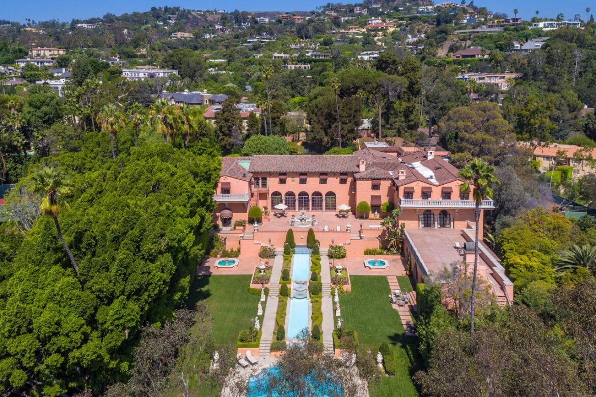 The Hearst Estate, One of Los Angeles’s Most Historic Homes, Sells at Auction for $63.1 Million