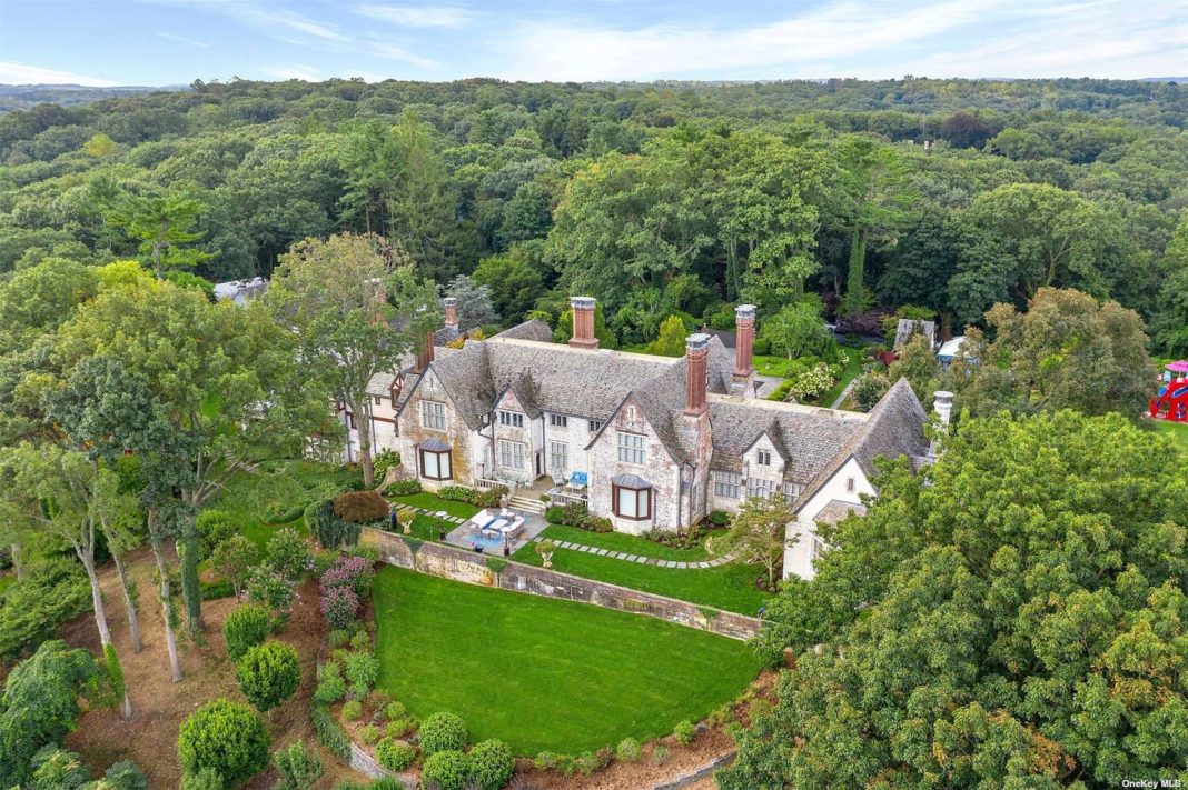 Historic Mill Neck Mansion on the Harbor Asks $27M