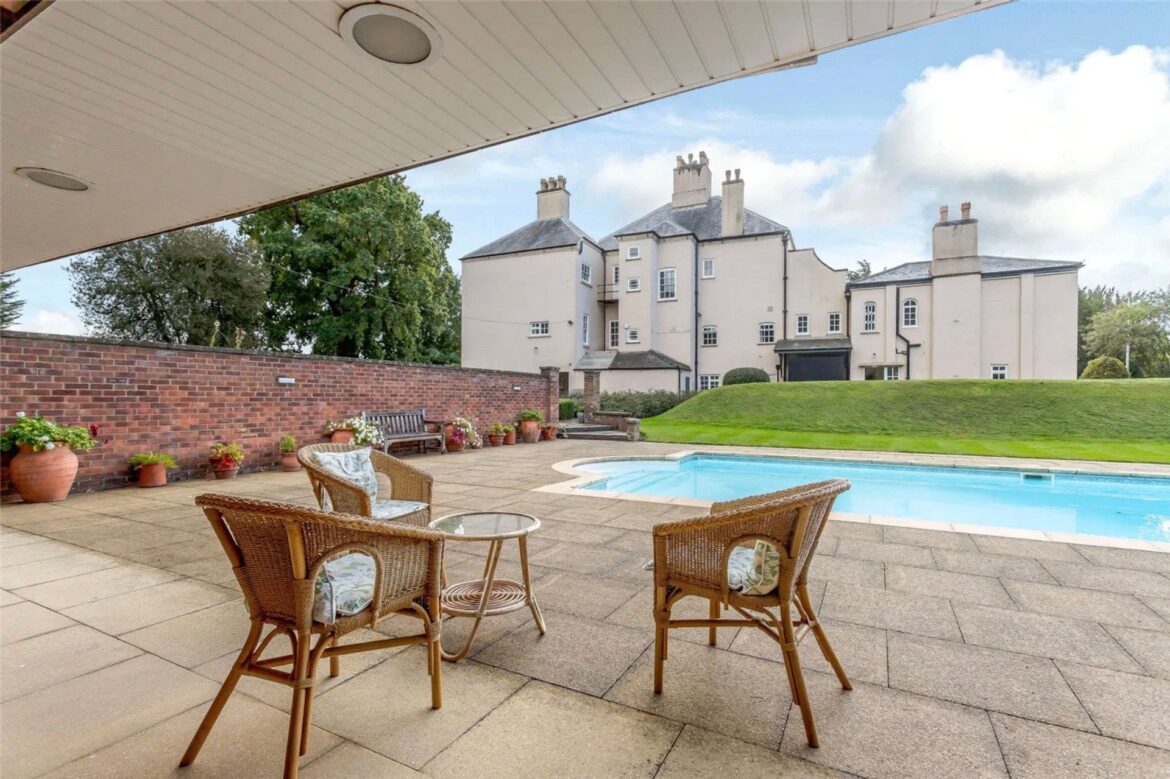 Buy nine-bed mansion near Lincoln with pool and tennis court for nearly £1m