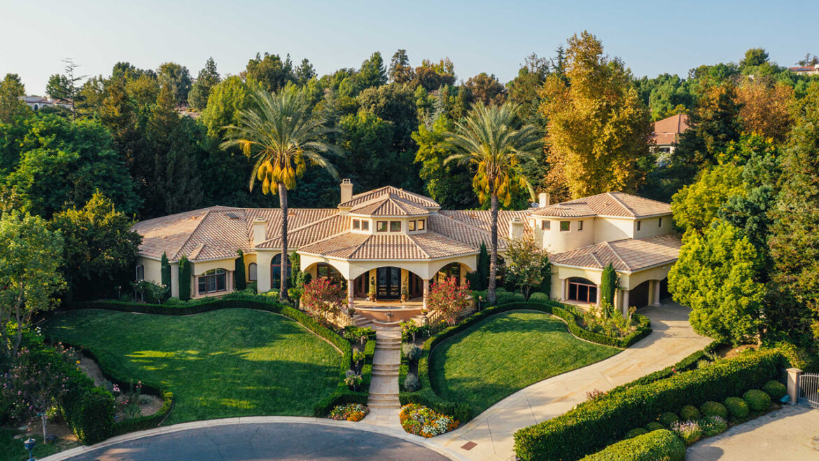 Nikki Sixx of Mötley Crüe sells LA mansion for $5.18 million