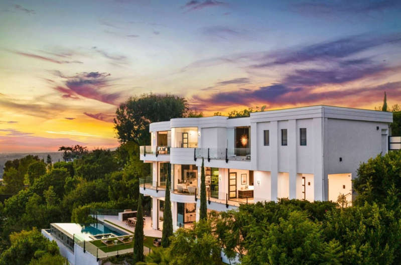 Do it like Diddy! Sean Combs’ epic ‘bachelor pad’ mansion is back on the market for US$14.5 million – inside Puff Daddy’s former playboy palace