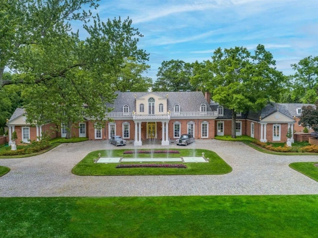 Fit For Royalty: $9.98M LI Mansion Will Leave You Speechless