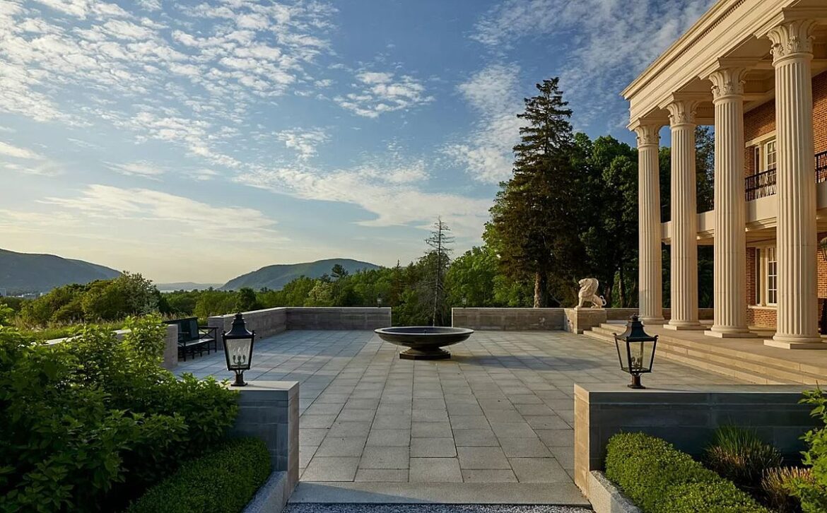 $9 Million Mansion Has The Best Views In New York State