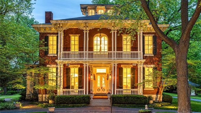 Landmark Italianate Mansion in St. Louis Comes With Event Space