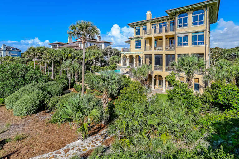 Tuscan-inspired mansion in Amelia Island breaks records with price tag
