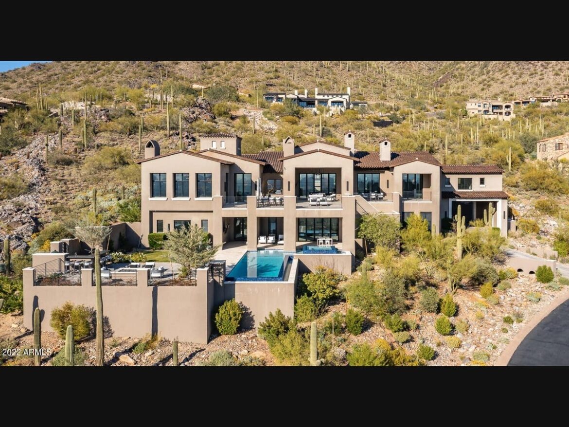 $14.5M Scottsdale Mansion Offers Exquisite Views From Pool