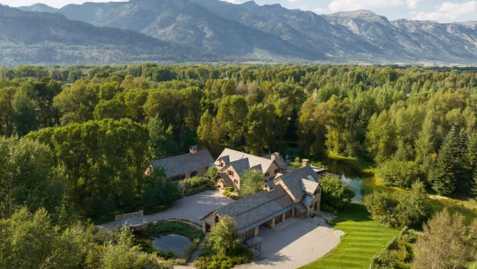 This Charming $26 Million Wyoming Mansion Comes With Its Own Flower Shop for Green Thumbs