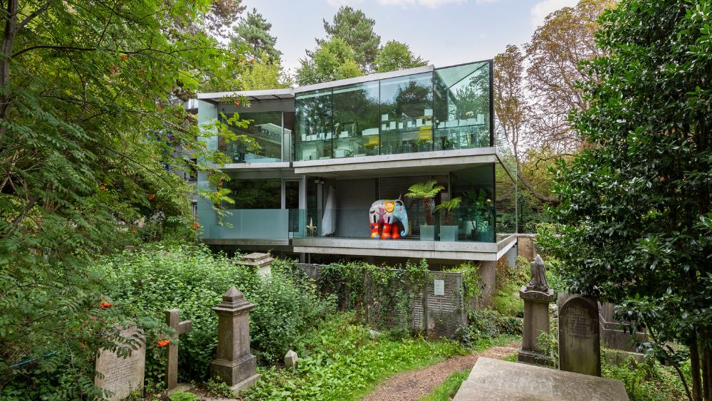 This Modern $8 Million Glass Mansion in London Once Starred in ‘Luther.’ Now It’s up for Grabs.